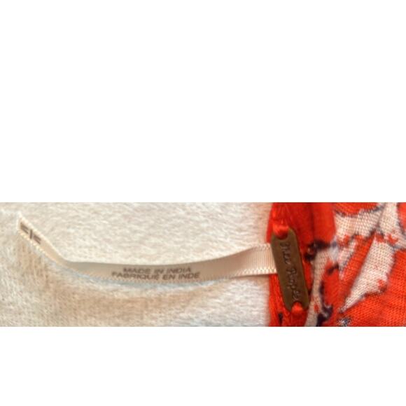 Free People- Say the word - red ruched floral crop top- Size Medium - Picture 3 of 3